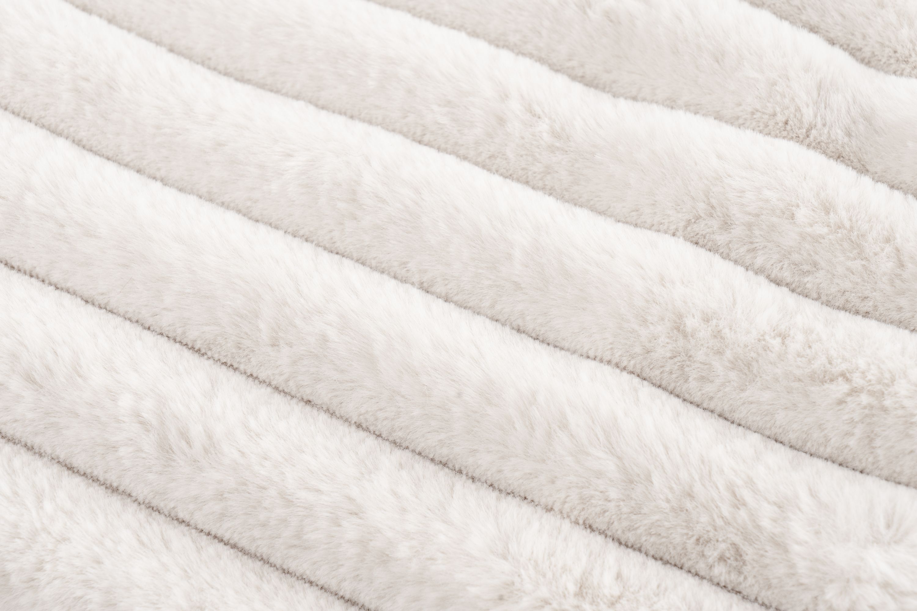 Decke PLUSH elfenbein