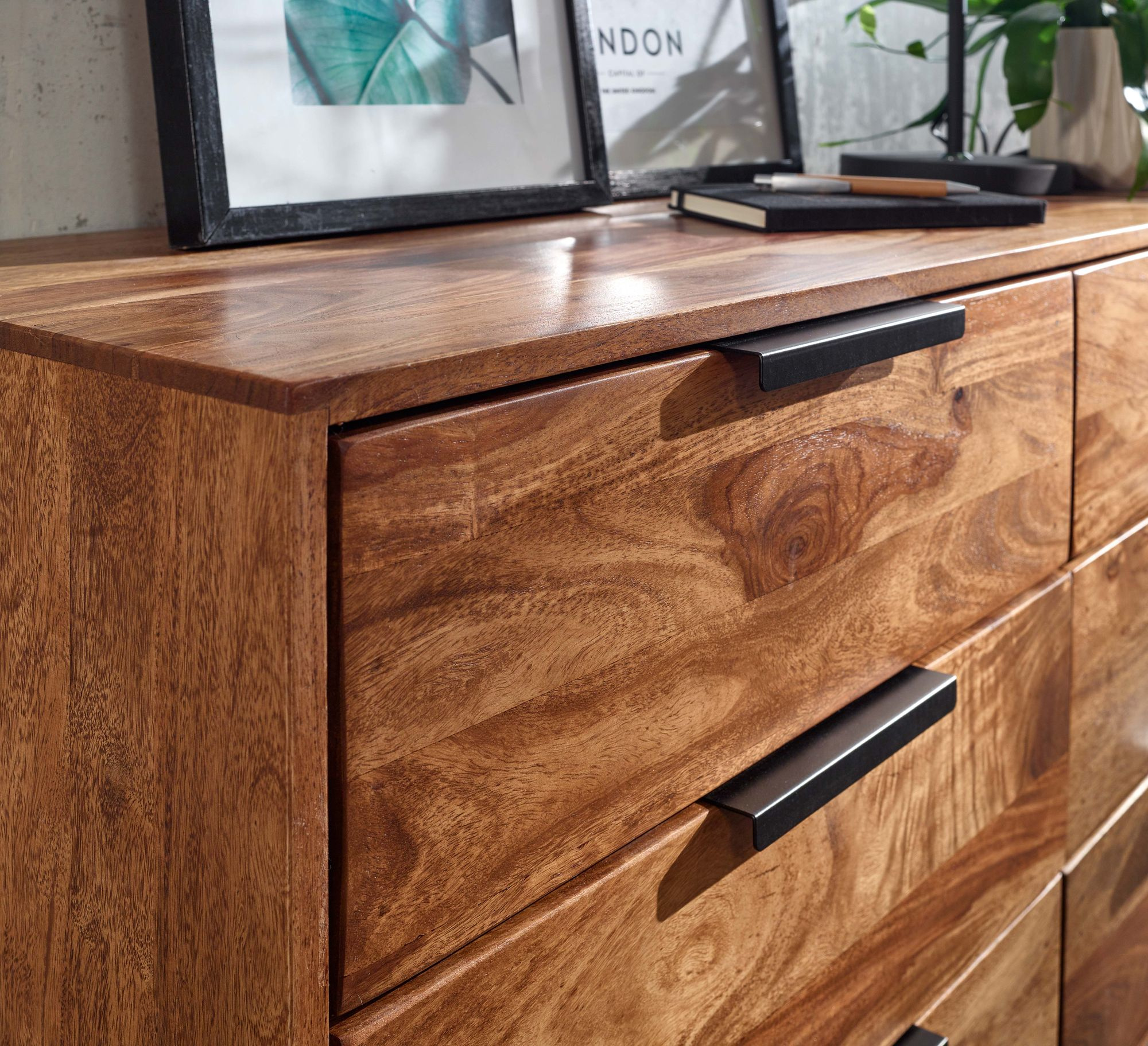 Sideboard