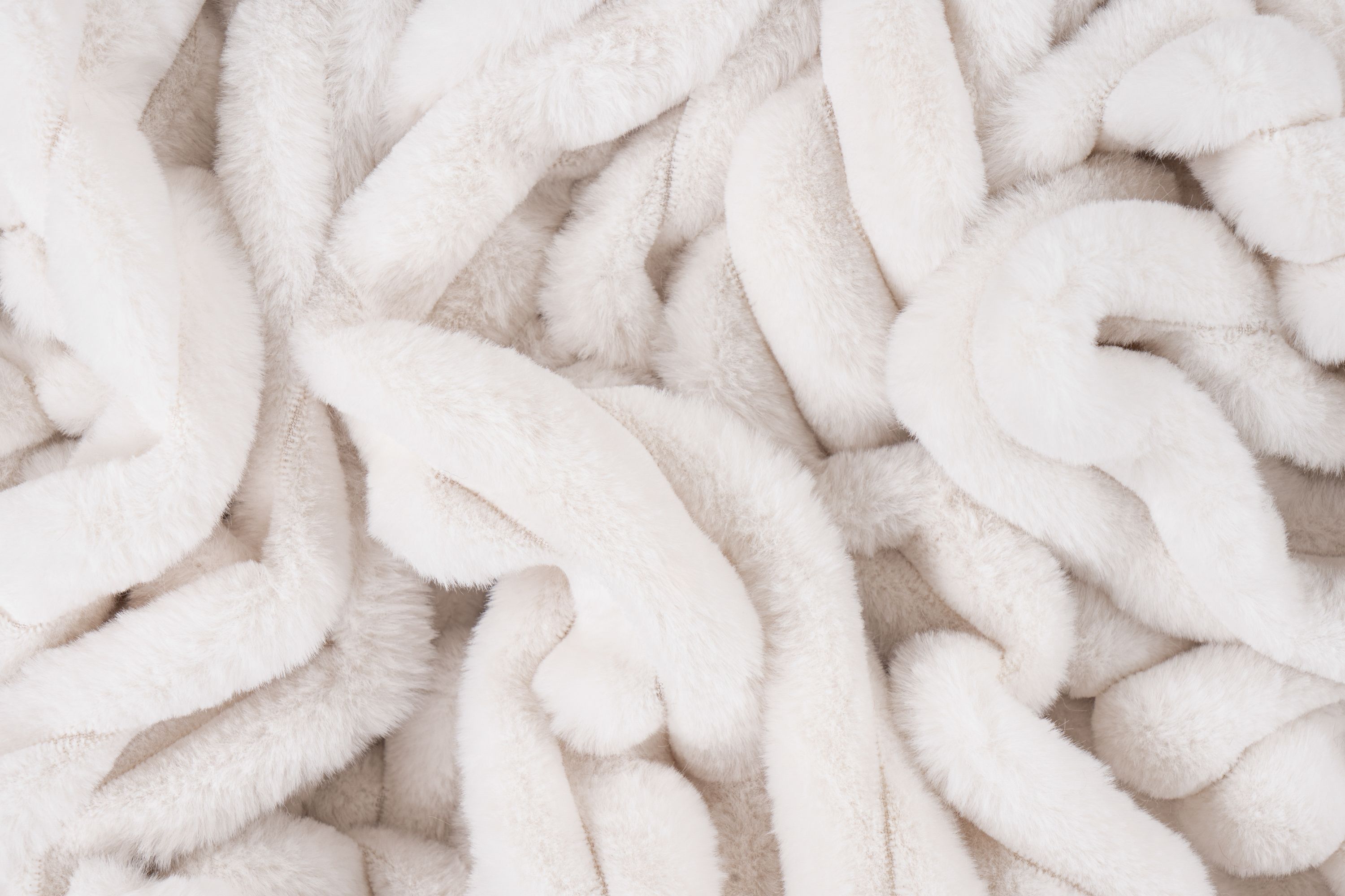 Decke PLUSH elfenbein