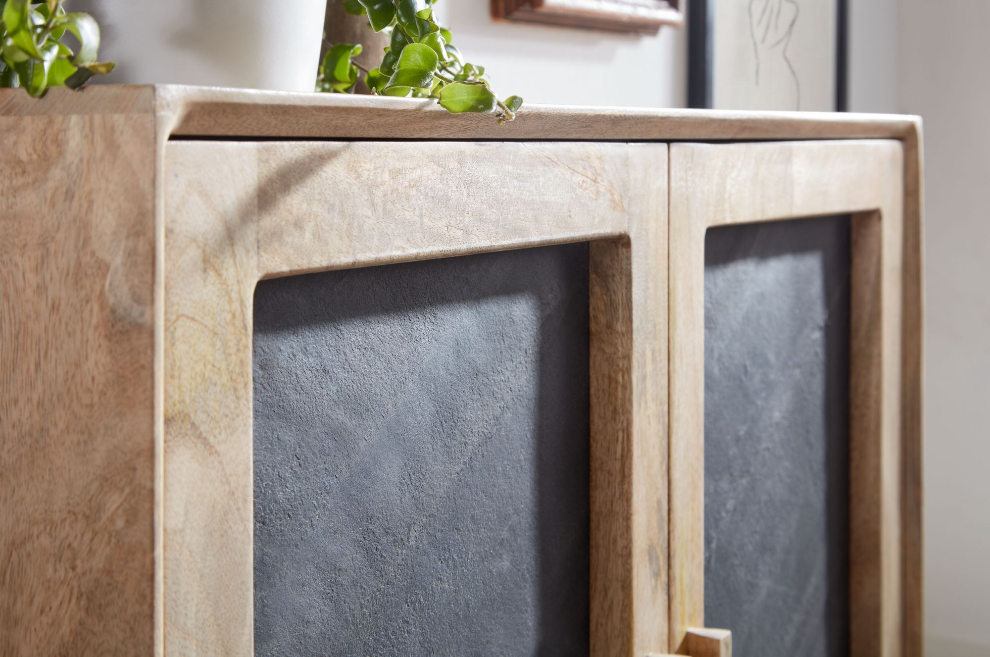 Sideboard