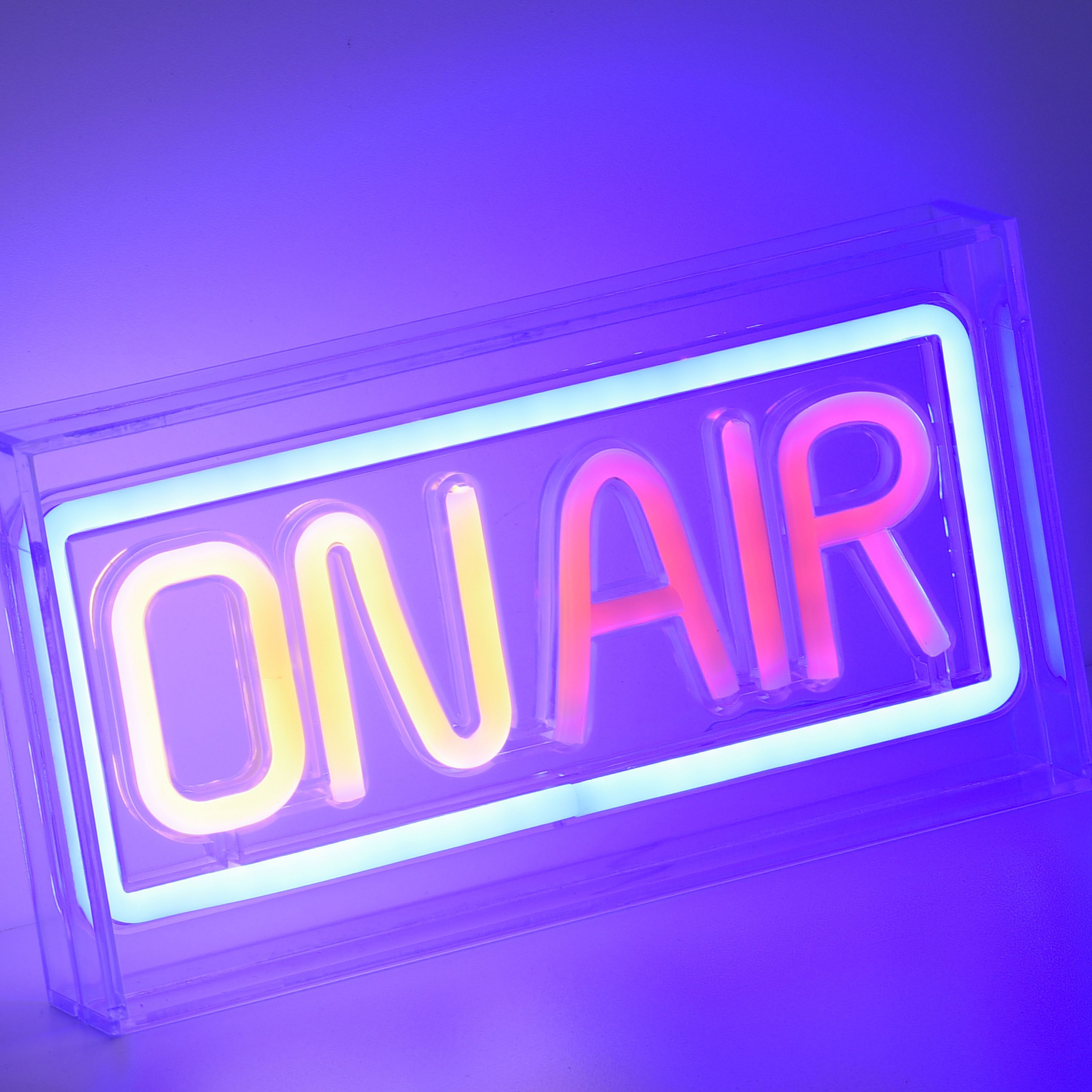 Leuchtobjekt ON AIR LED NEON