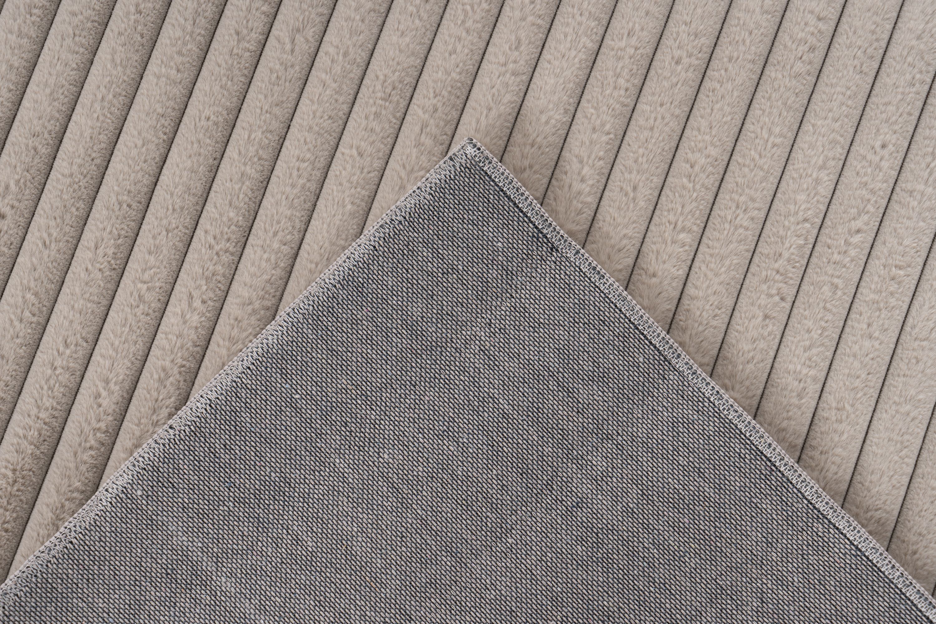 Teppich PLUSH taupe