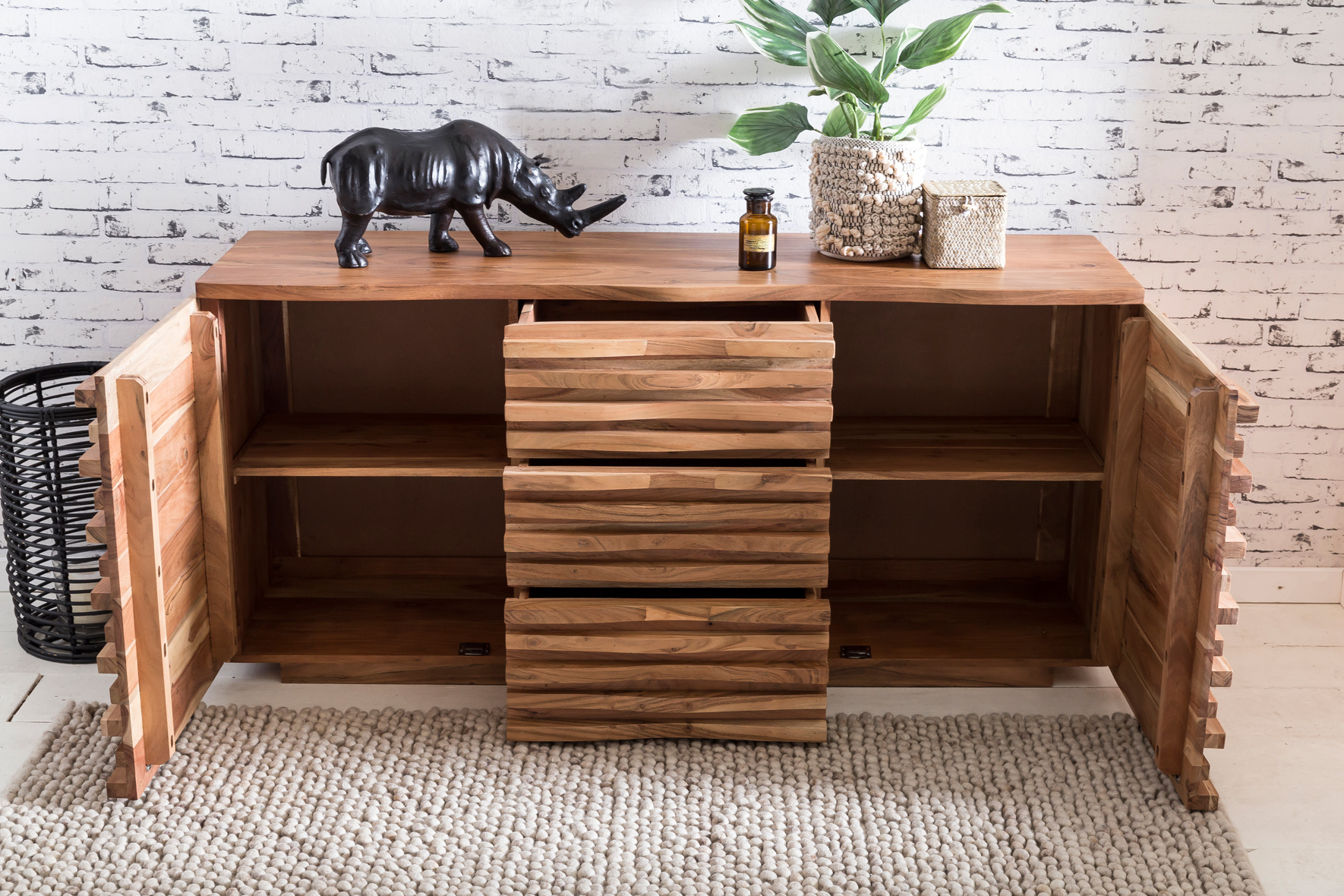 Sideboard