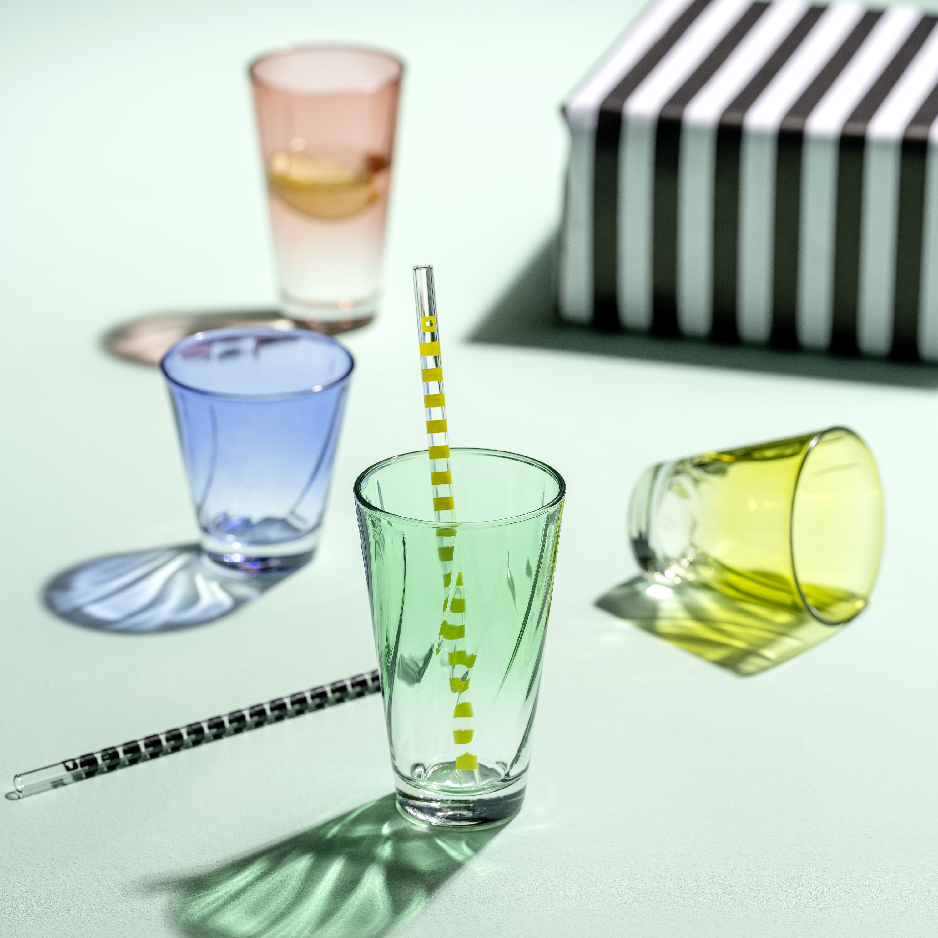 Trinkglas TWIST grün
