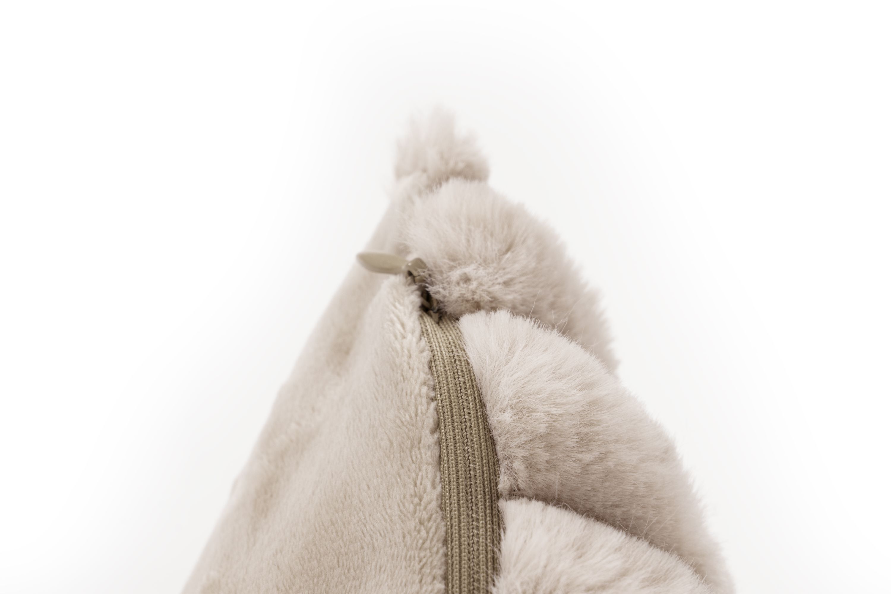Kissen PLUSH taupe