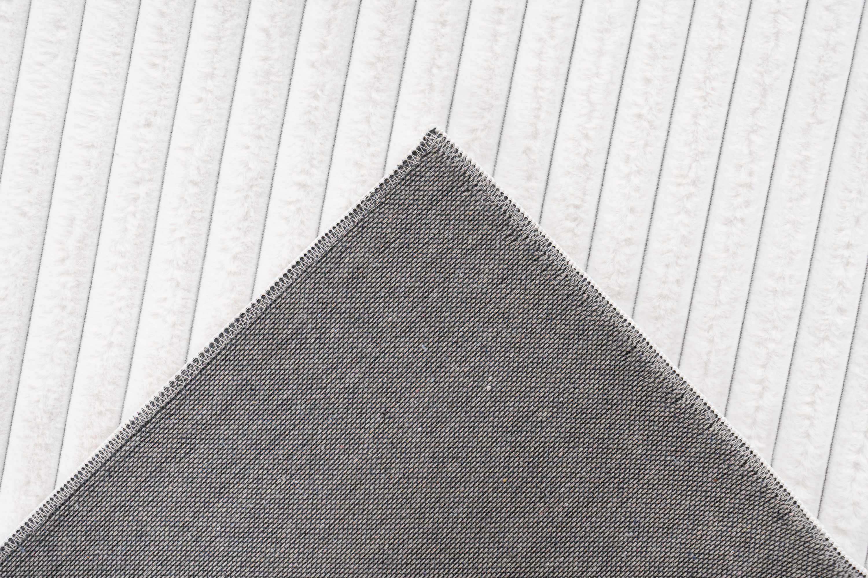Teppich PLUSH elfenbein