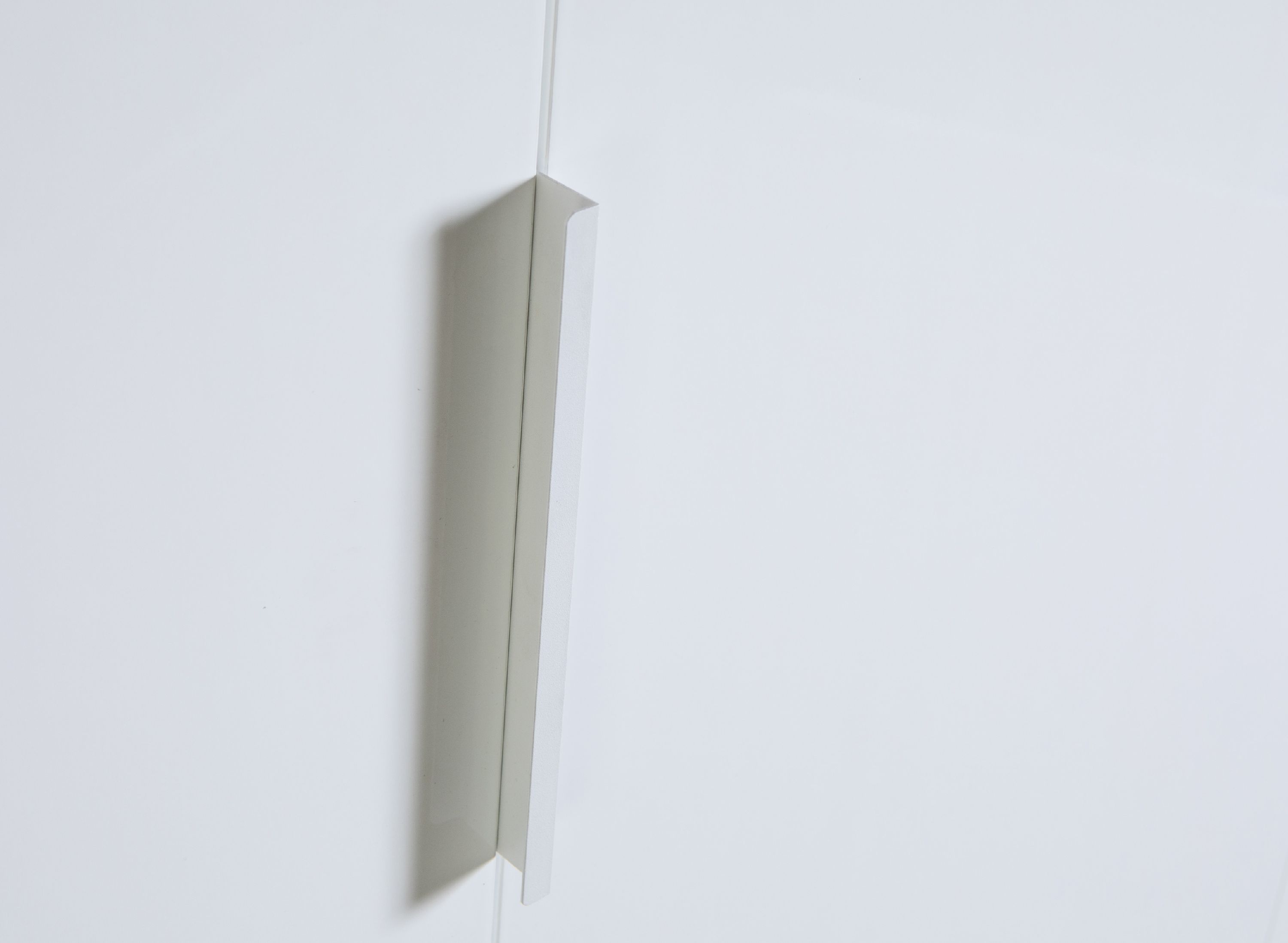 Kleiderschrank LOUVE