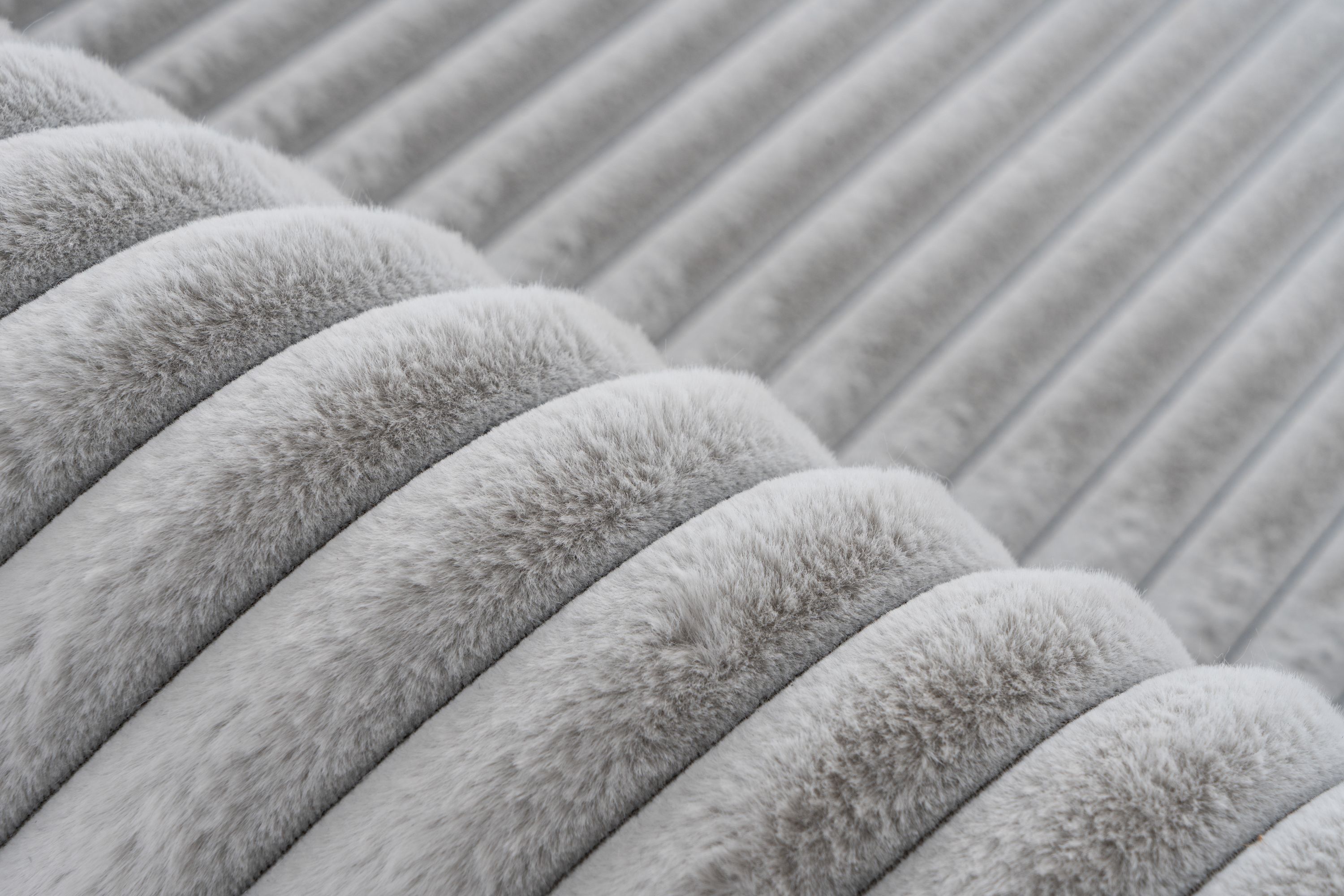 Teppich PLUSH silber