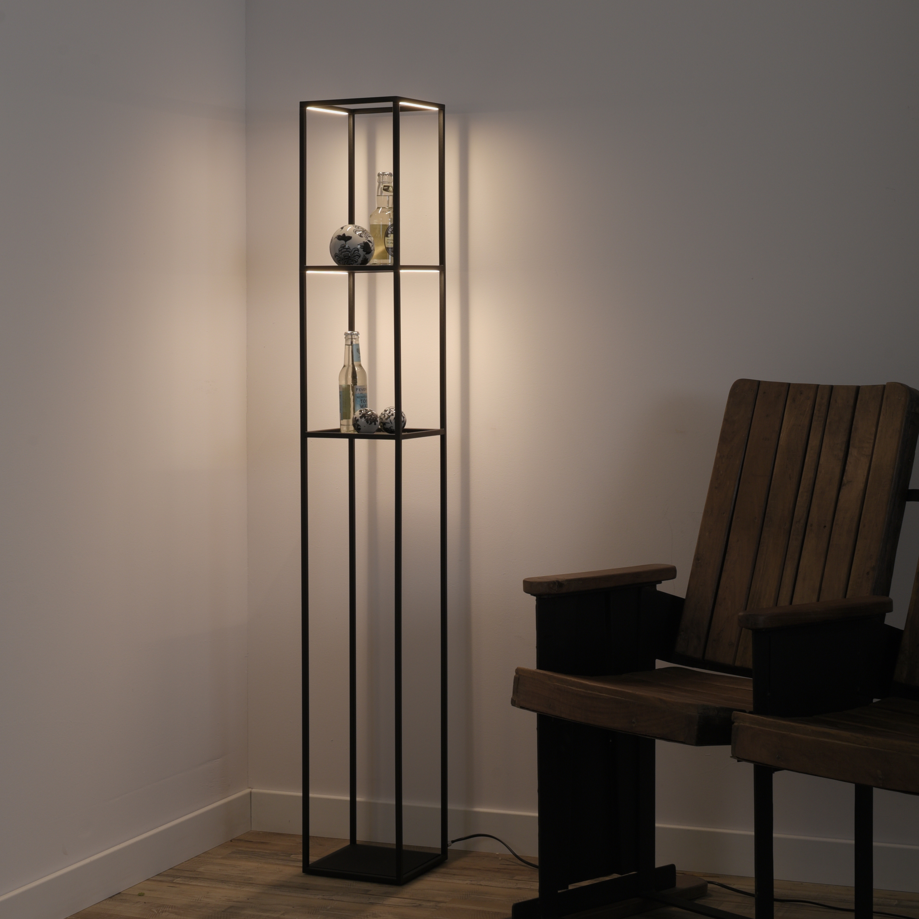 Stehleuchte CONTURA LED