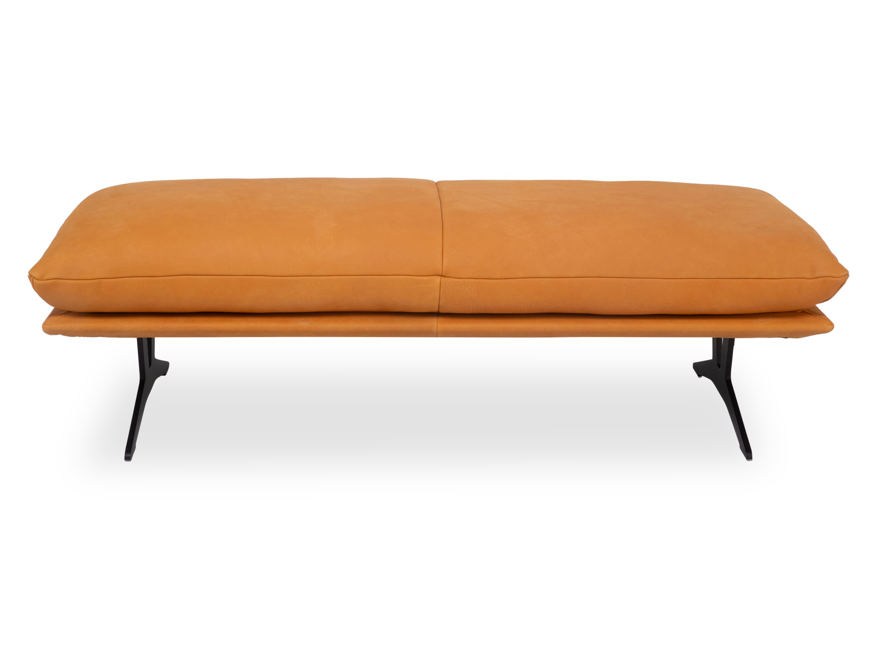 Hocker KOINOR FRANCIS