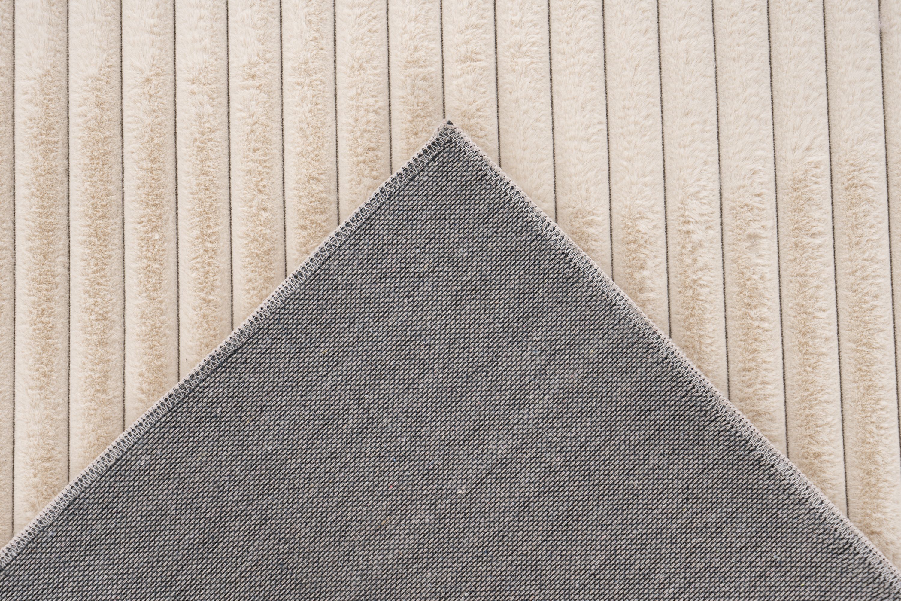Teppich PLUSH beige