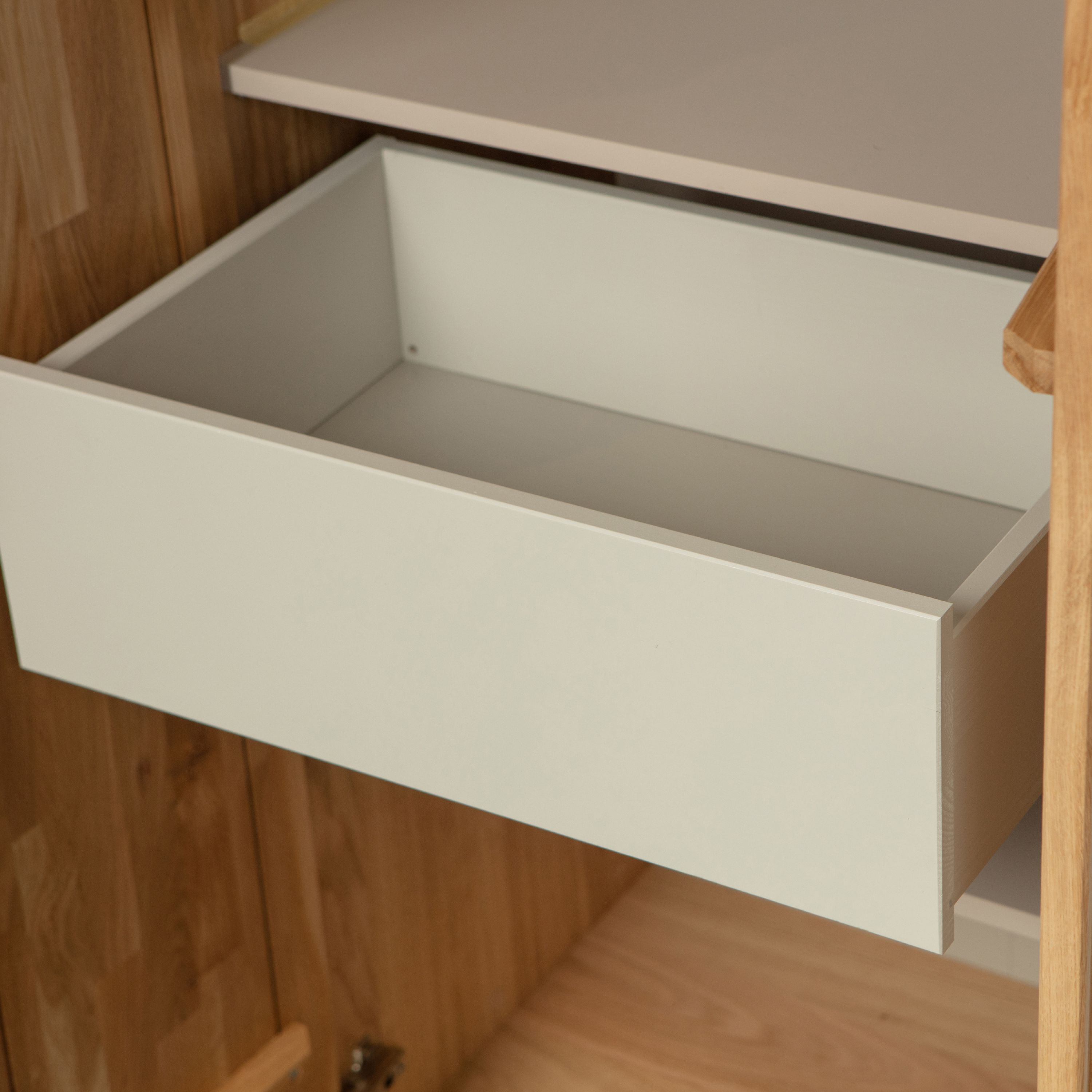 Schrank MOUTIQUE ALLURE