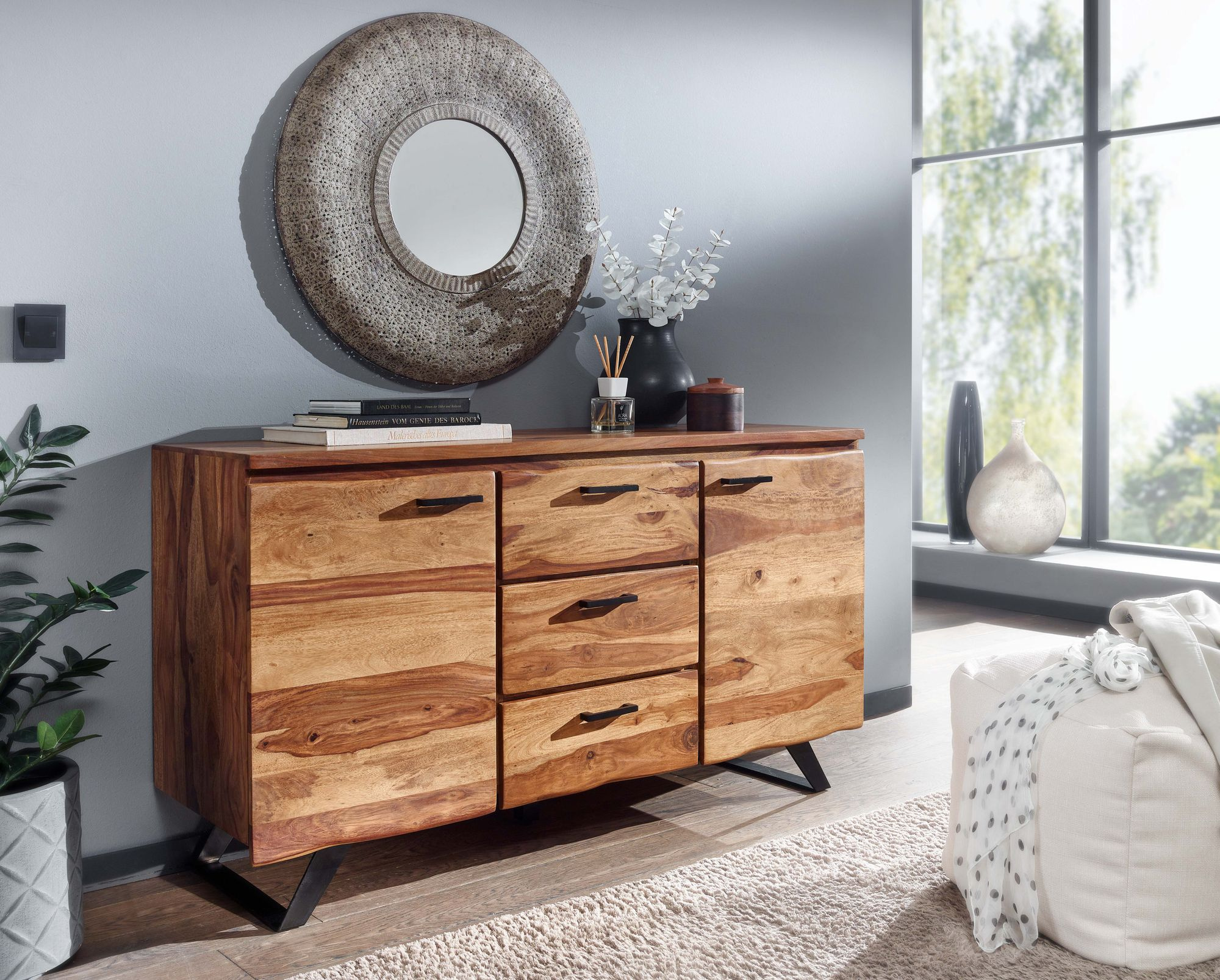 Sideboard