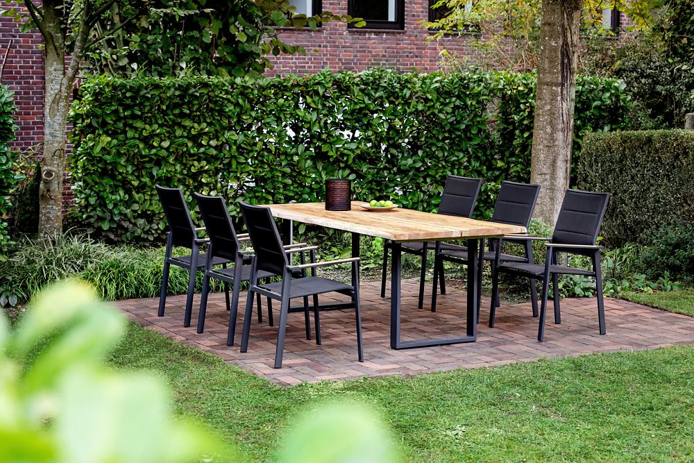 Gartentisch SOLID