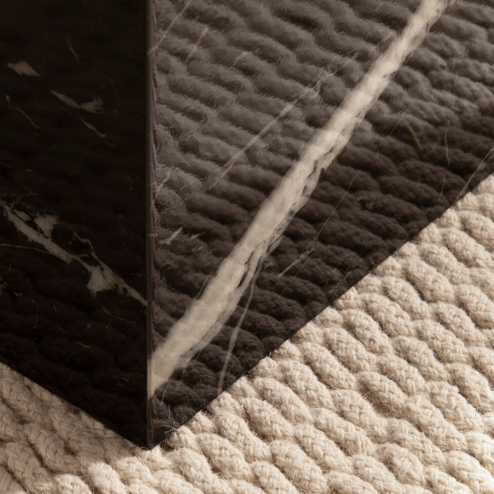 Couchtisch MONOBLOC