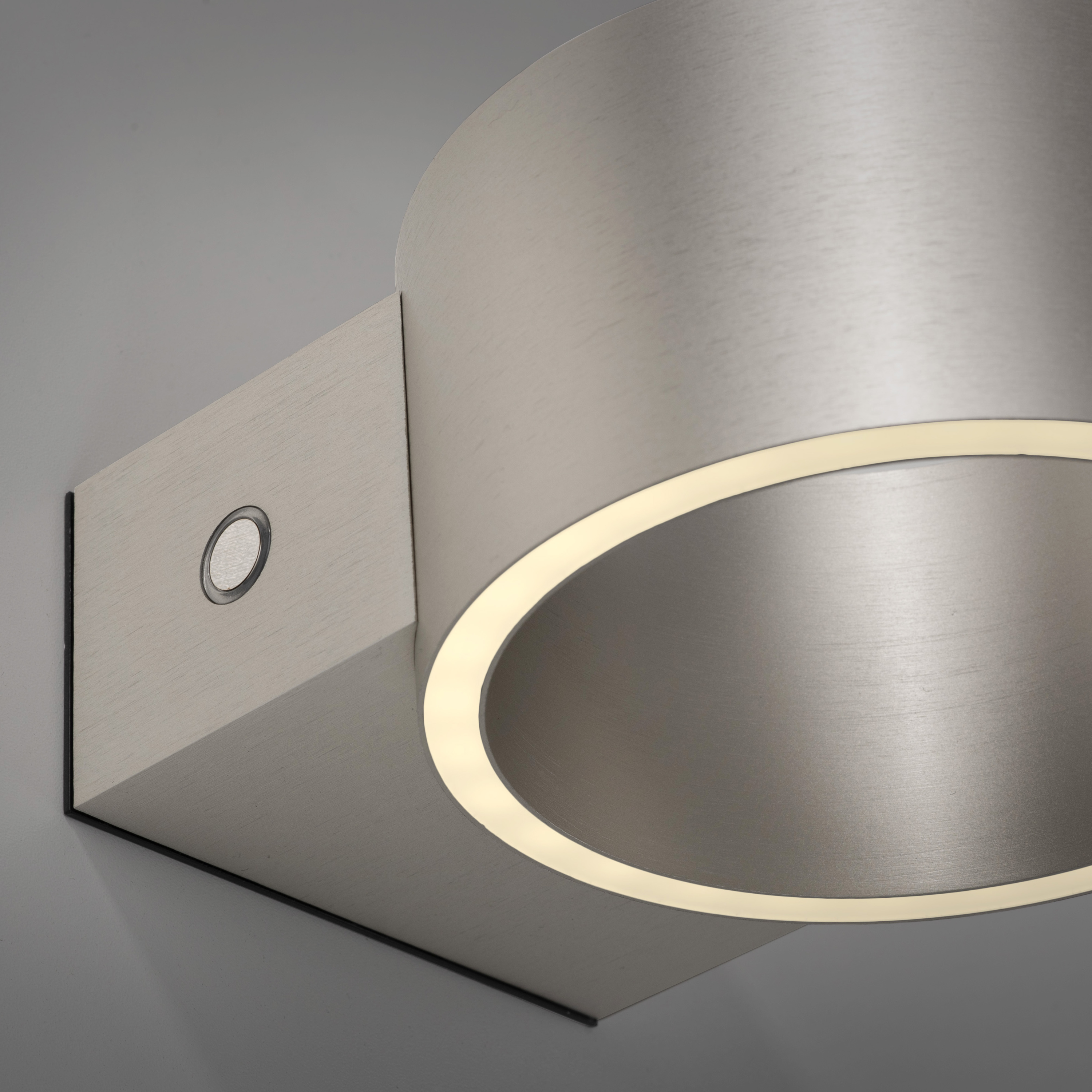Wandleuchte PURE AKKU CLIPSE