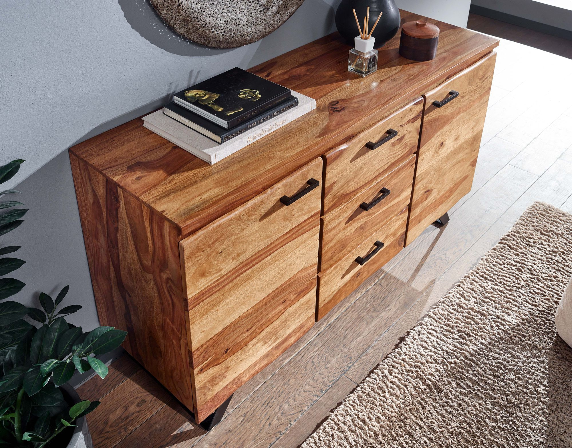 Sideboard