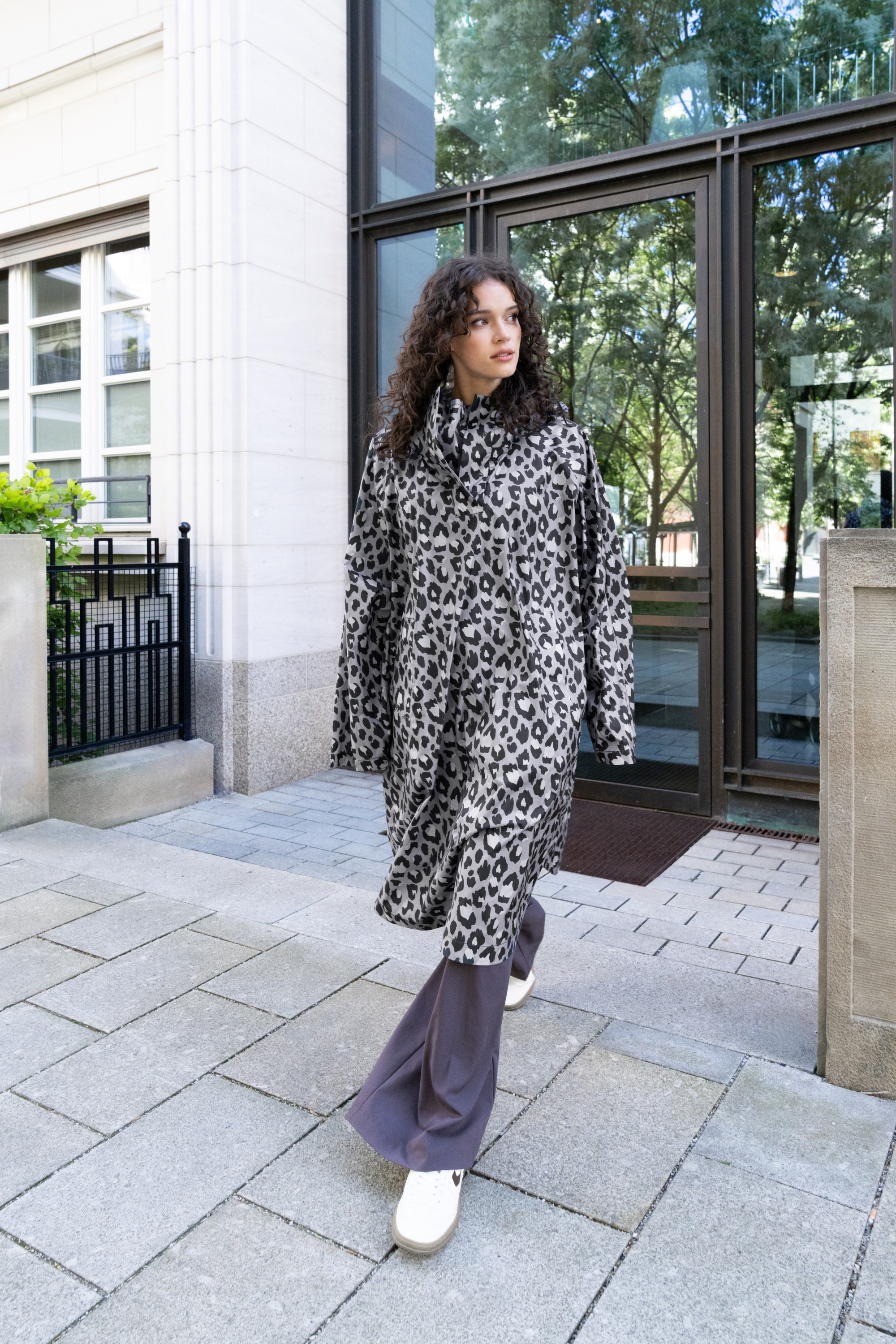 mini reisenthel maxi raincoat - leo nero