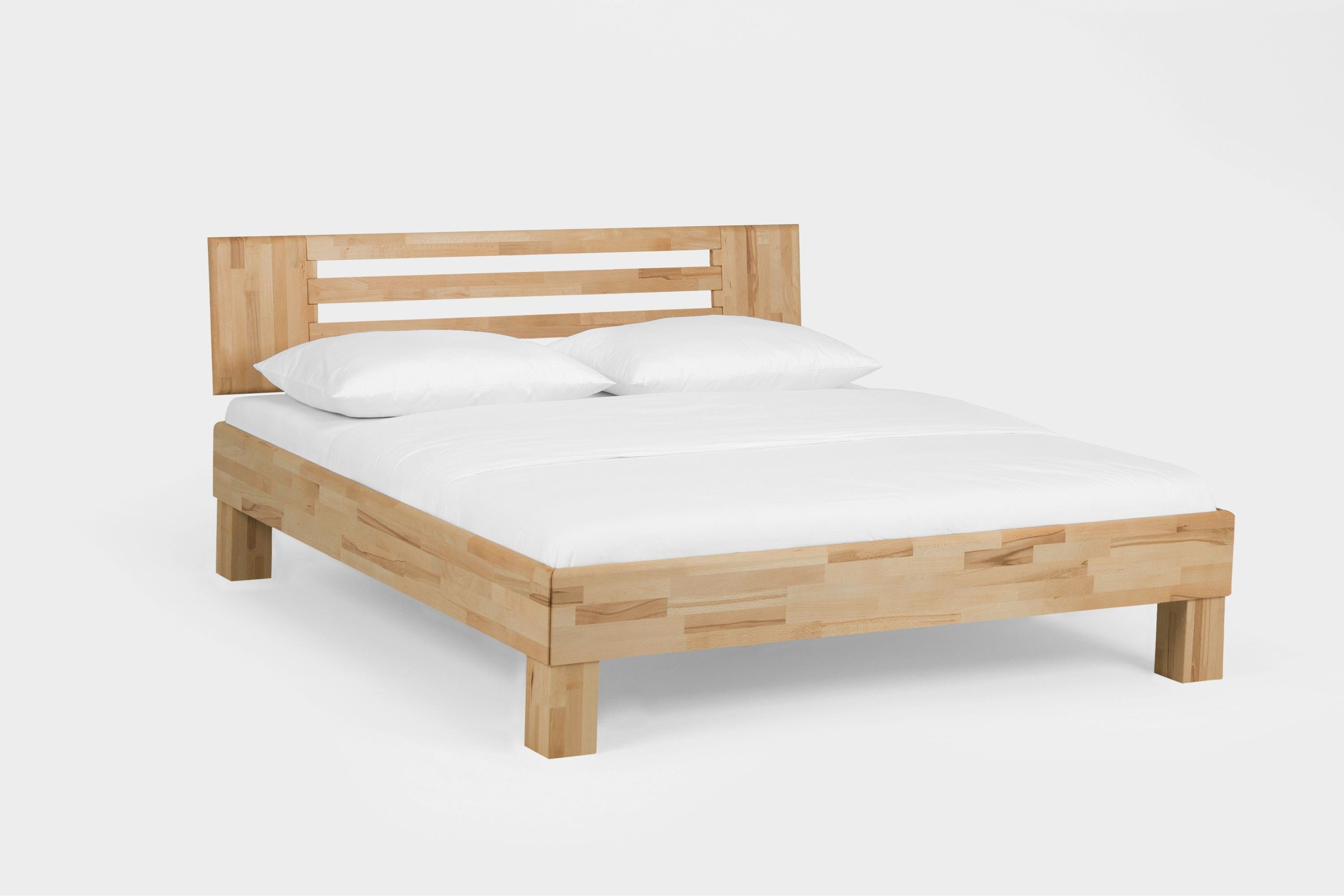 Holzbett Avantgarde