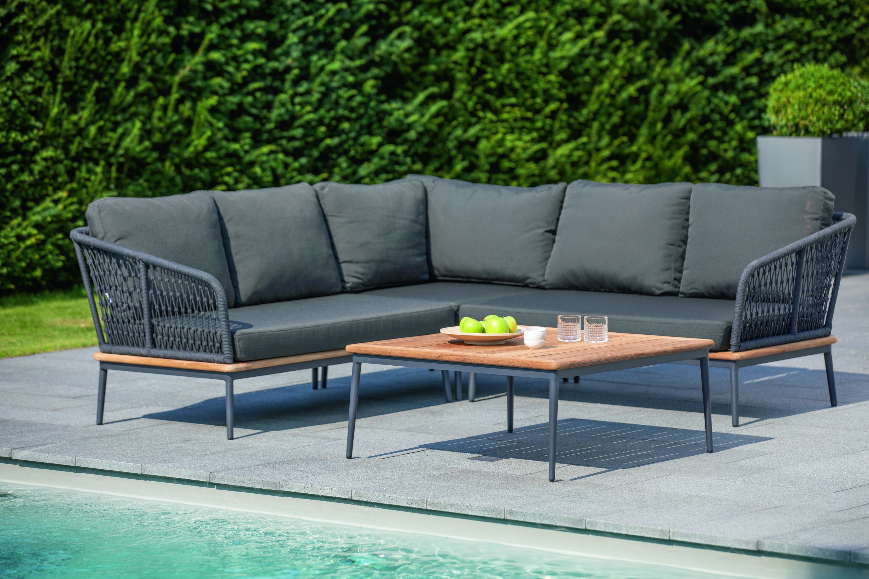 Loungeelement links Freeport