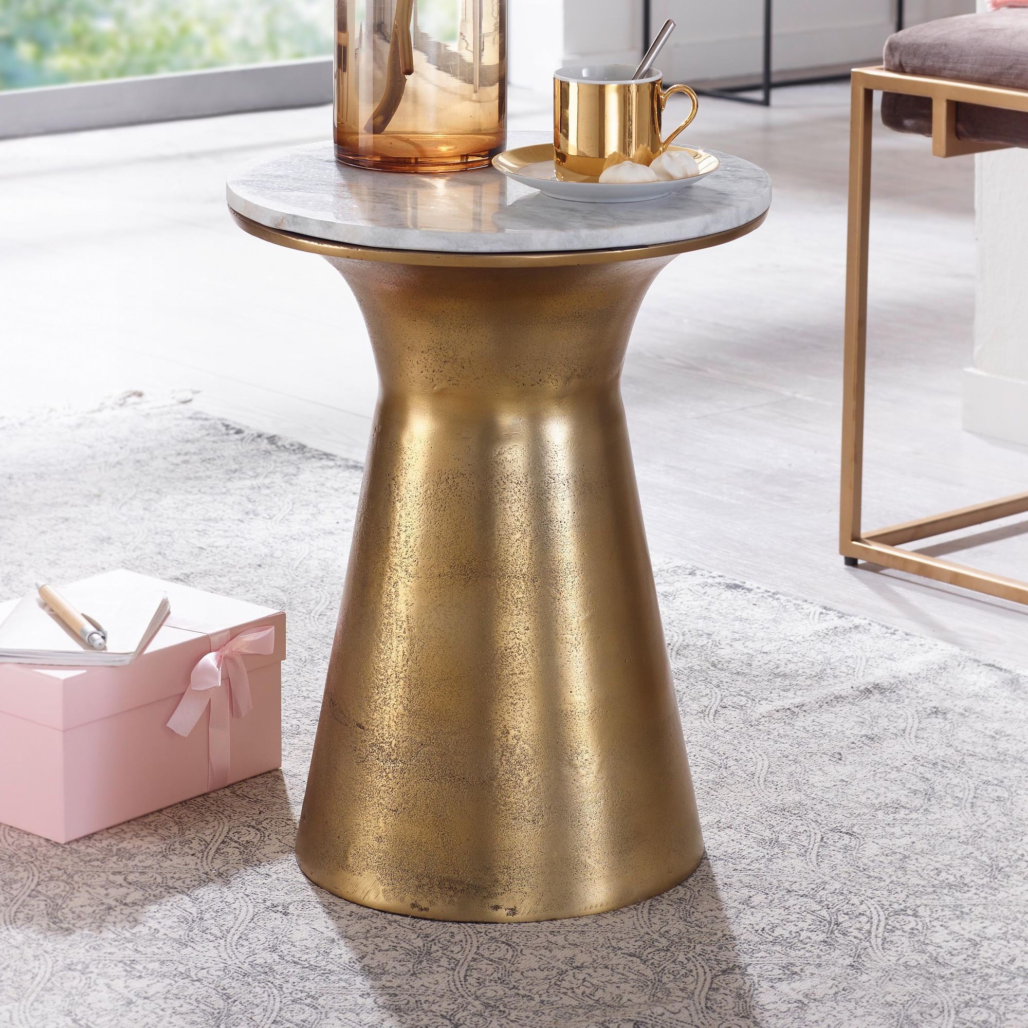 Beistelltisch