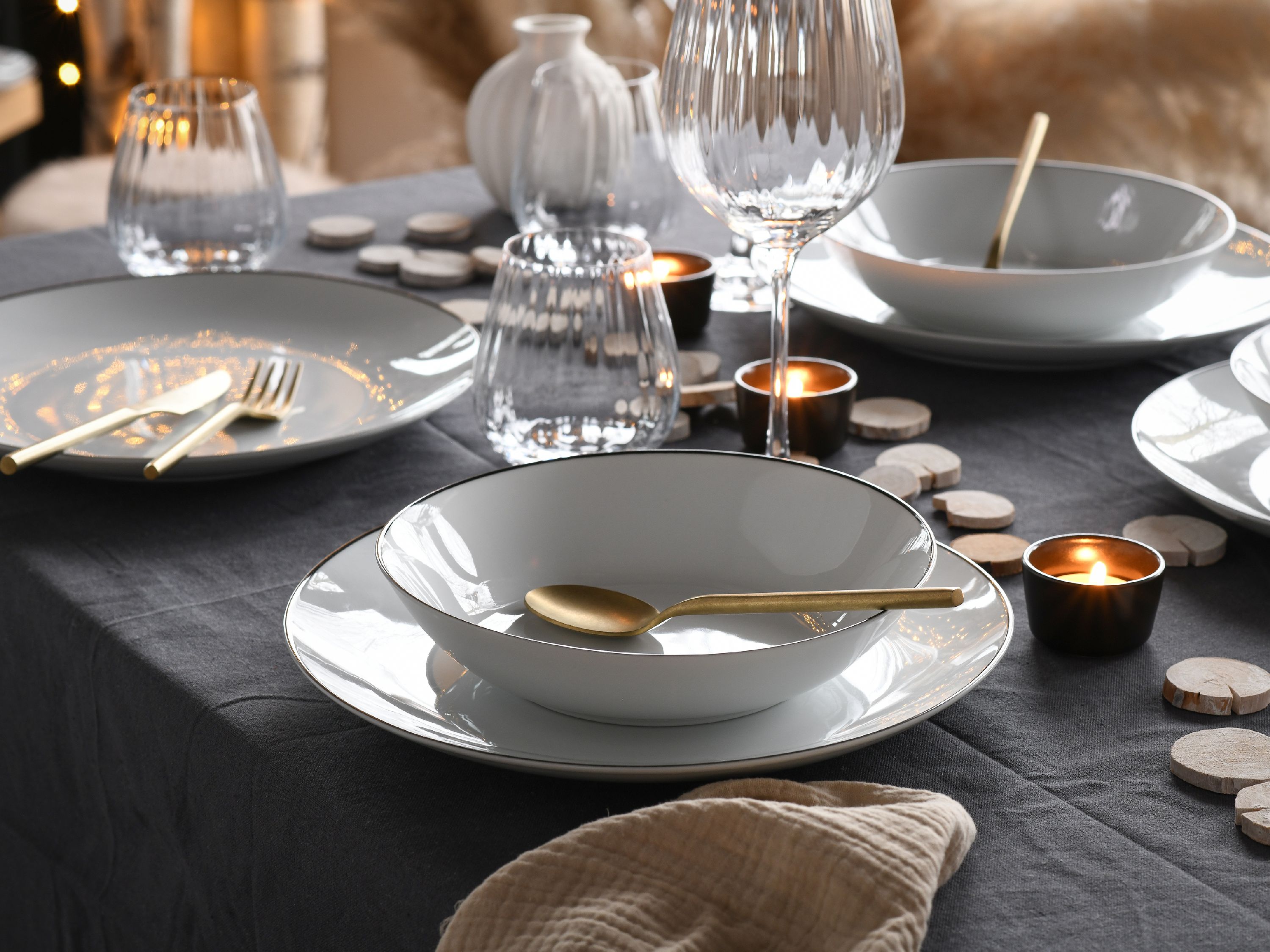 Suppenteller LUNA BLACK LINE