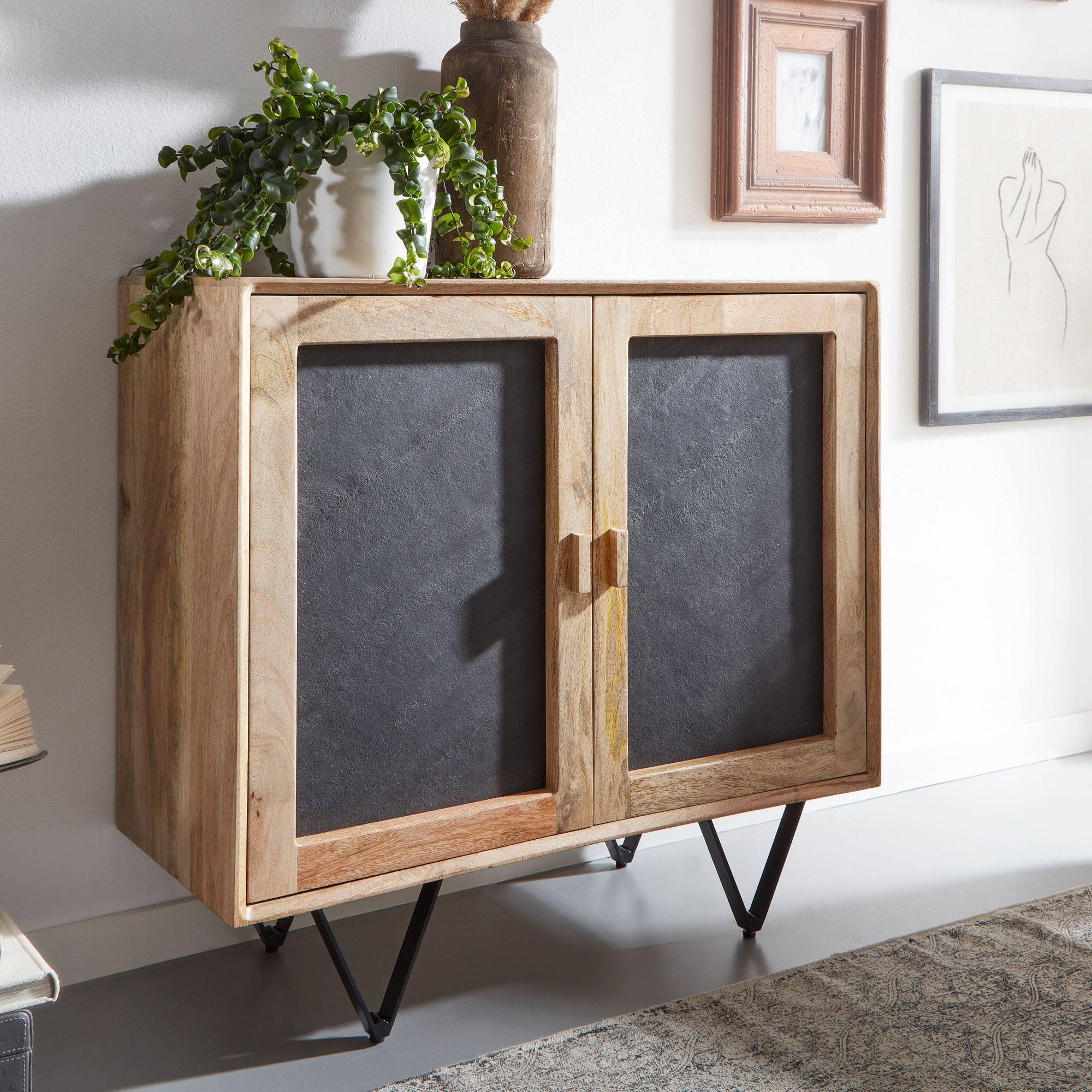 Sideboard