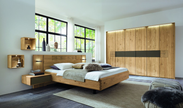 Schlafzimmer WÖSTMANN WSM 1600 in Wildeiche aus Massivholz