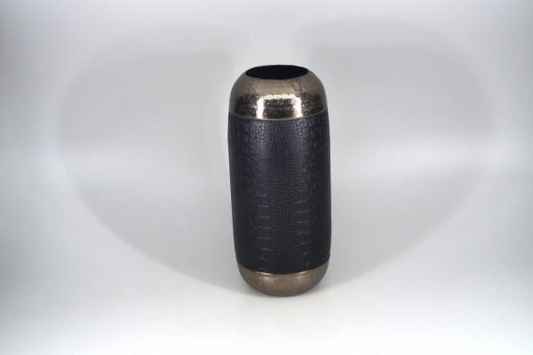 Vase KROKO in schwarz aus Aluminium