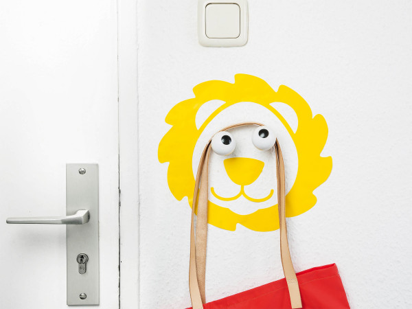 Garderobenhaken HOOKLY LEO in mehrfarbig aus Holz