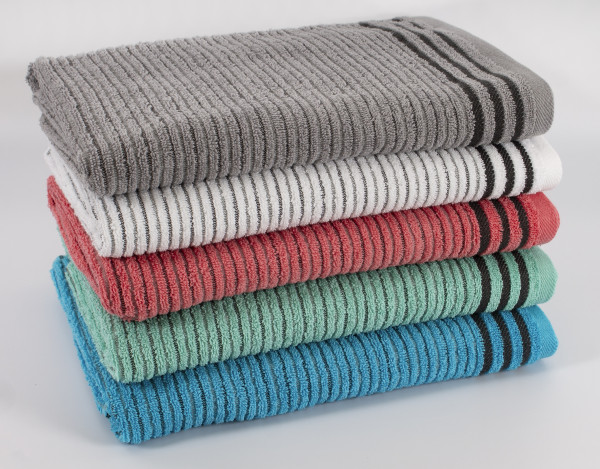 Duschtuch RALLY in mehrfarbig aus Baumwolle