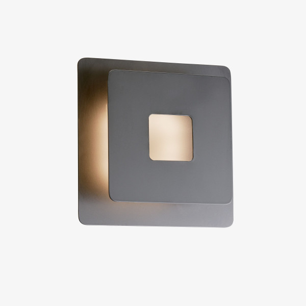 Wandleuchte HENNES in schwarz aus Metall