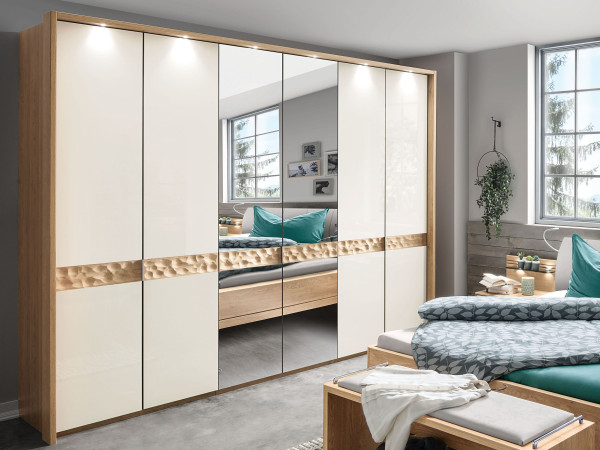 Kleiderschrank MONDO MENTANO in Natureiche aus Teilmassiv