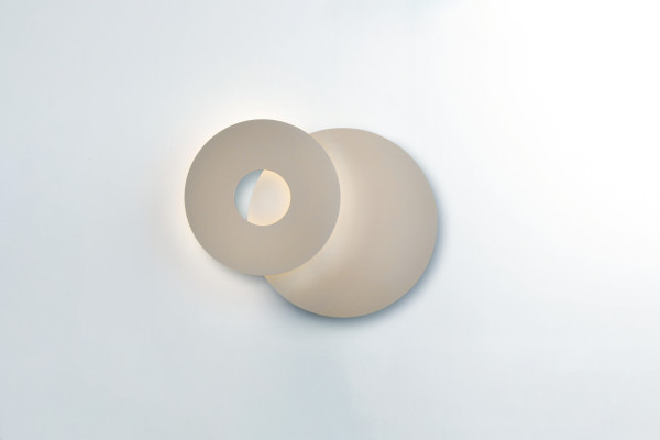 Wandleuchte FLARI in beige aus Kunststoff