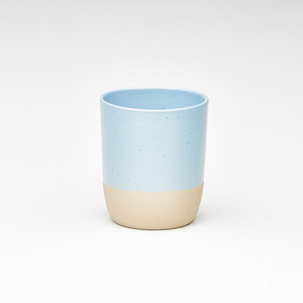 Becher DIP in hellblau aus Steinzeug