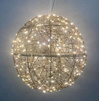 Weihnachtskugel LED GOLDEN TWIST in goldfarben aus Metall