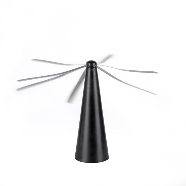 Fliegenwedler in schwarz aus Kunststoff