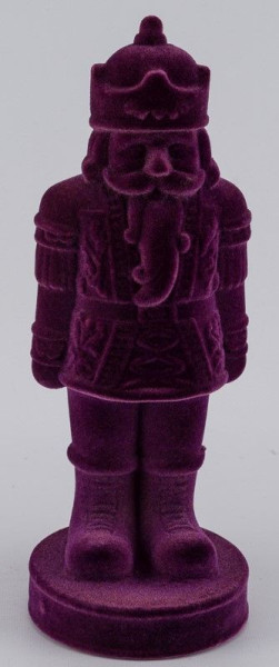 Nussknacker in lila aus Kunststoff