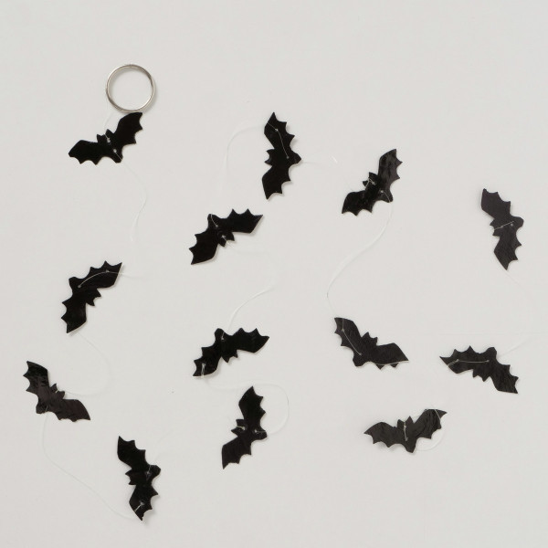 Girlande Capiz GHOSTIE in schwarz aus Materialmix