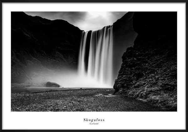 Bild SKOGAFOSS in mehrfarbig aus MDF