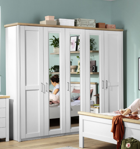 Kleiderschrank LIVIN ASMARA in weiß aus Dekor